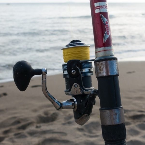 Yellow braided line while beach fishing